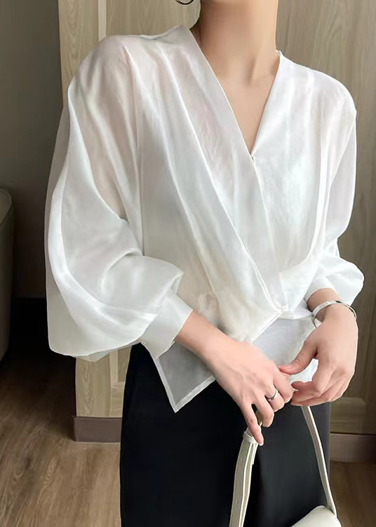 Classic Vintage Shirt with a Flattering Fit