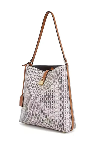 Beautifully Finished Bag in a Timeless Design