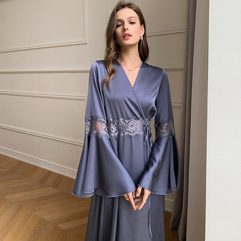 Classic Vintage & Enduringly Stylish Top