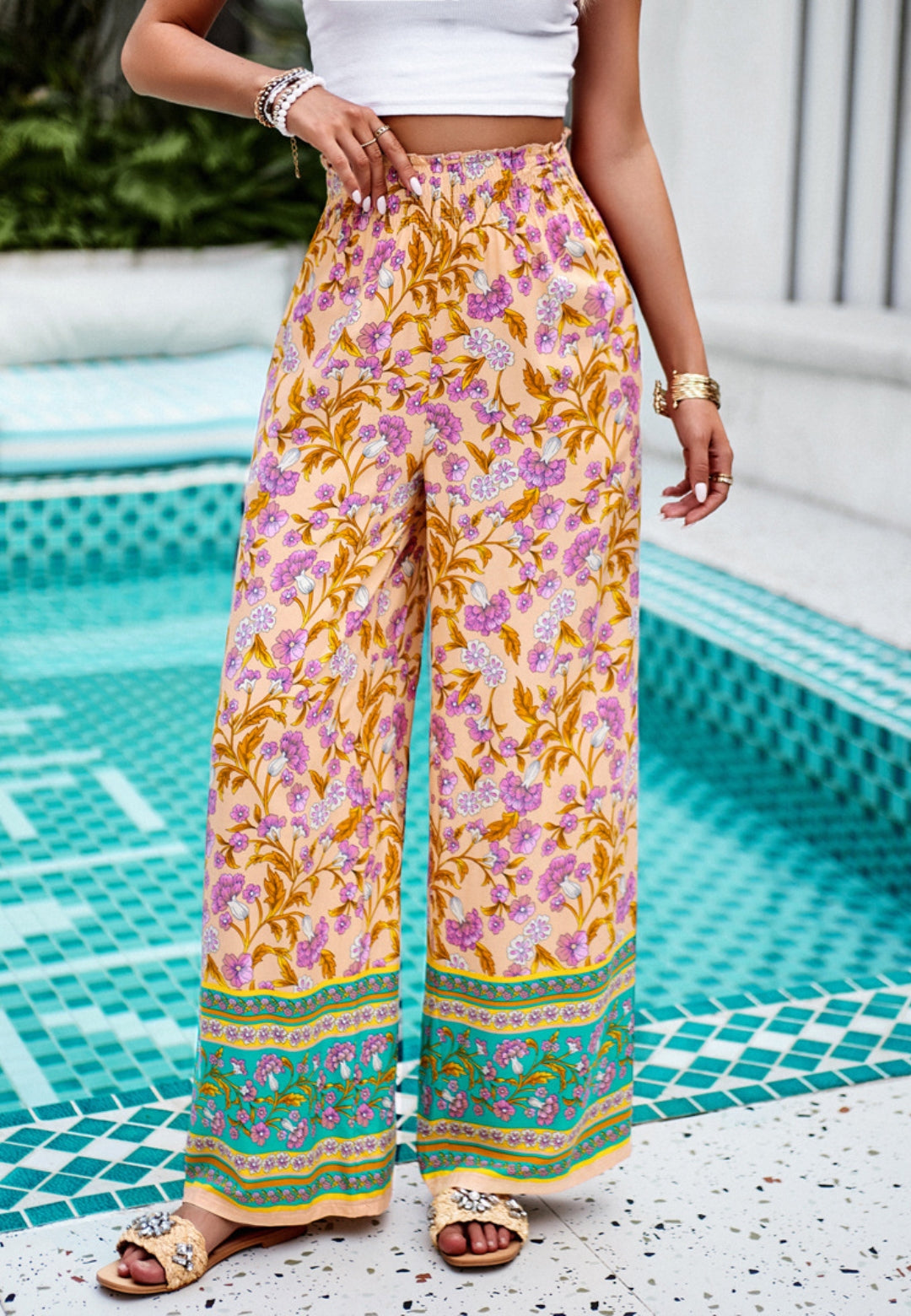 Classic Vintage Pants with a Flattering Fit