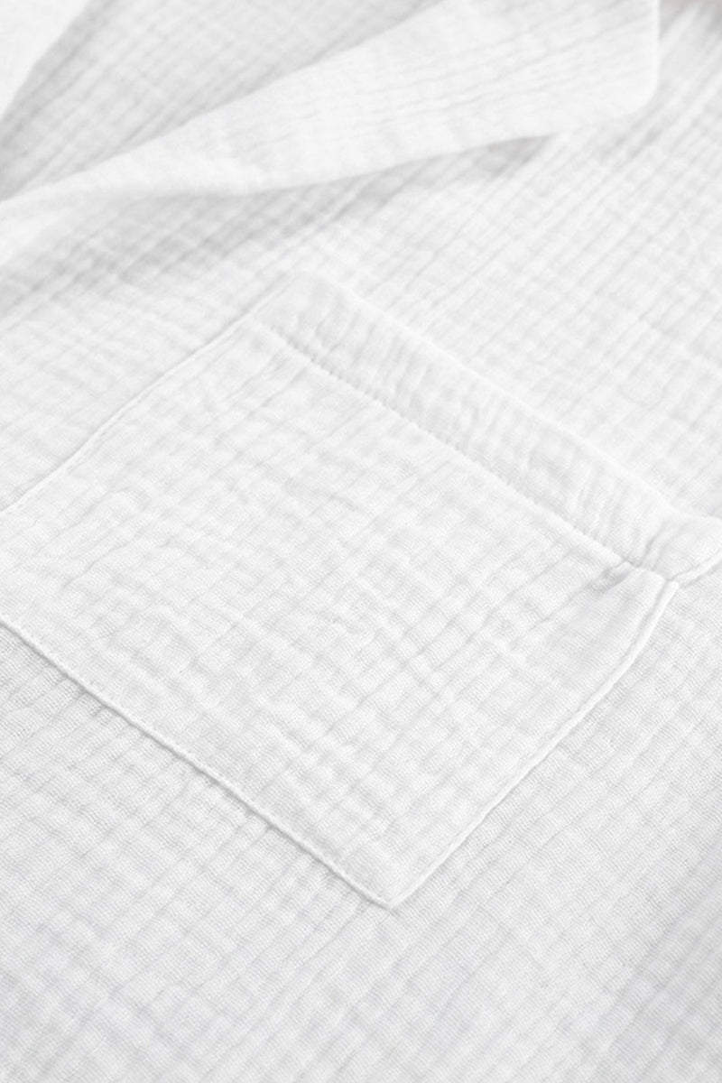 Classic Vintage Shirt with a Flattering Fit