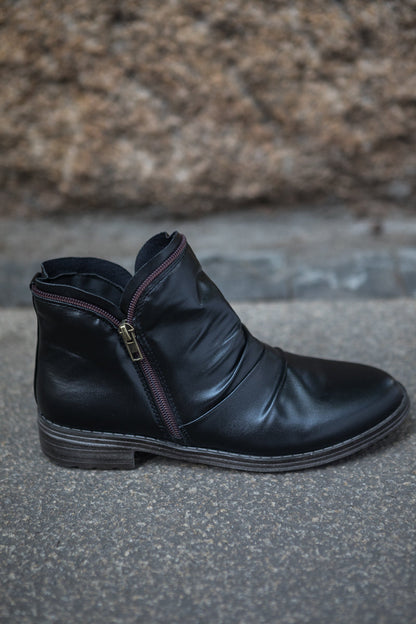 Sophisticated Garment with a Clean Classic Look