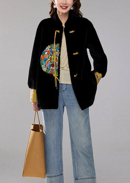 Elegantly Styled Coat for Everyday Wear