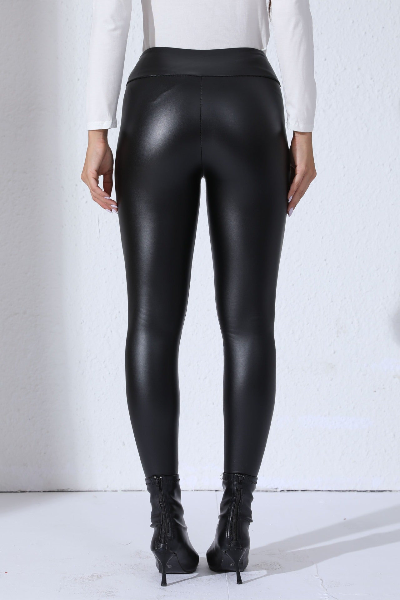 Gracefully Styled Garment for Any Occasion
