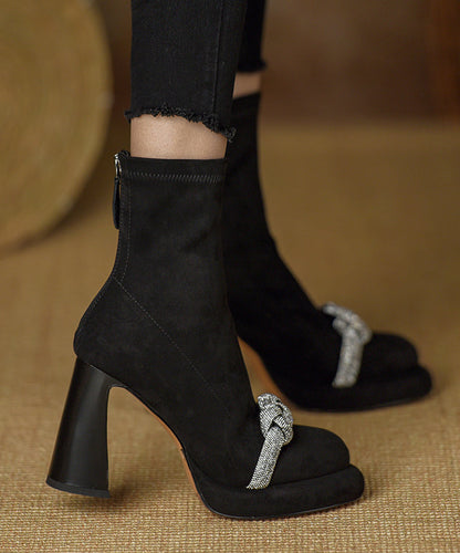 Well Tailored Boots with a Graceful Silhouette