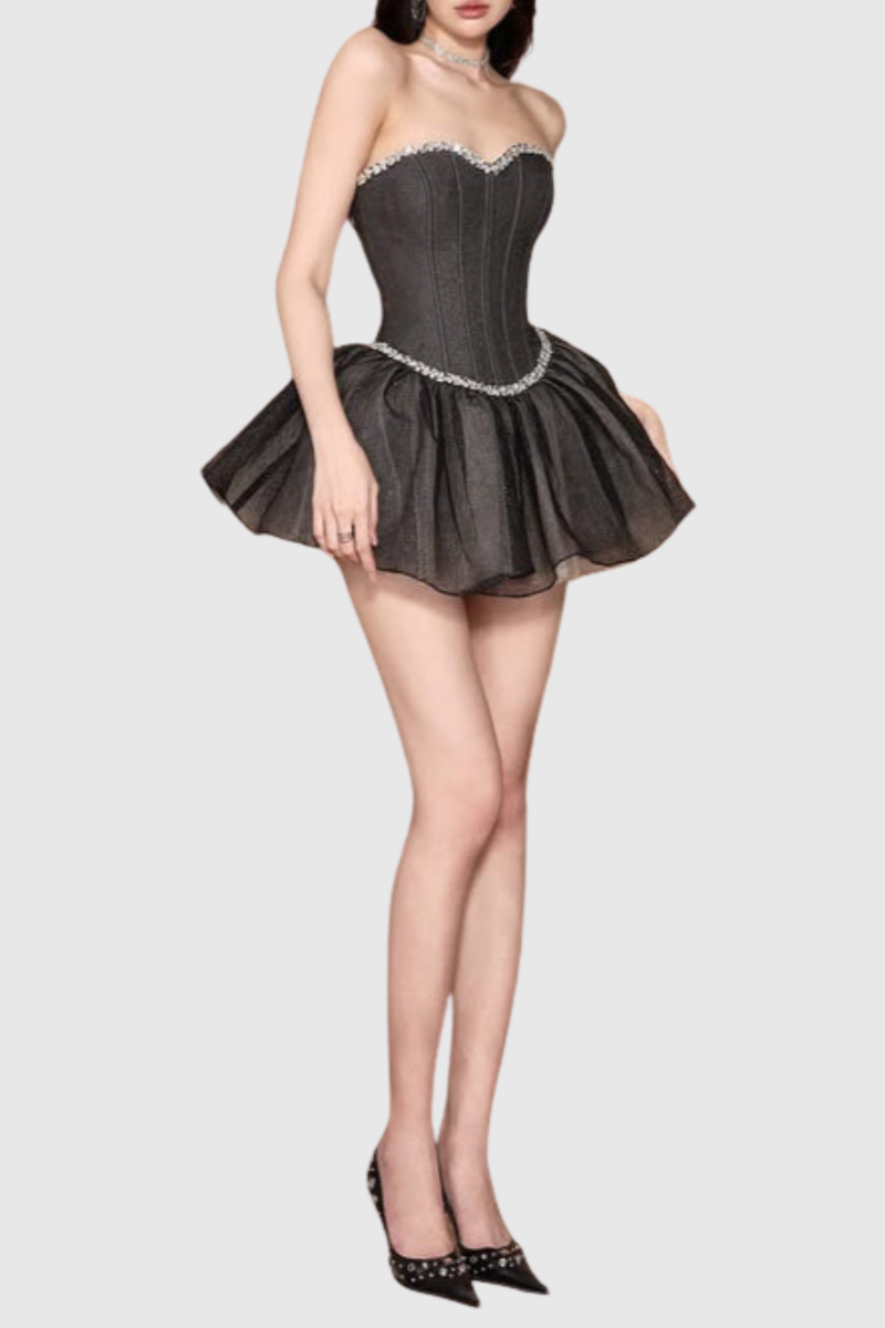 Beautifully Crafted Dress in a Classic Style
