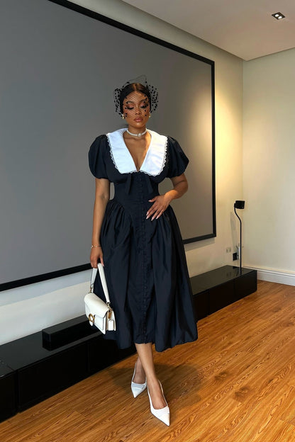 Classic Vintage Dress with a Flattering Fit