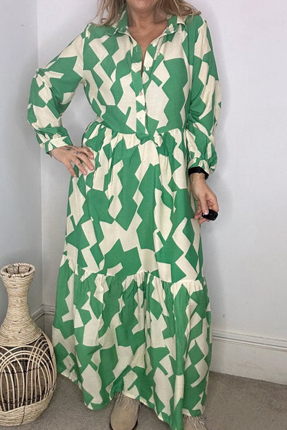 Classic Vintage & Enduringly Stylish Dress