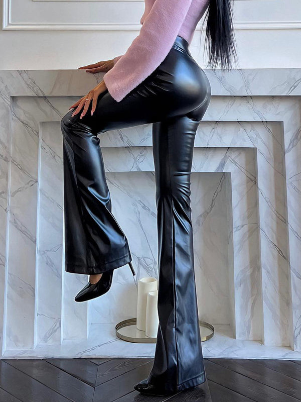 Classic Vintage Trousers with a Flattering Fit