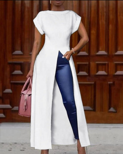 Well Tailored Blouse with a Graceful Silhouette