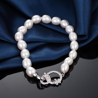 Beautifully Finished Garment in a Timeless Design