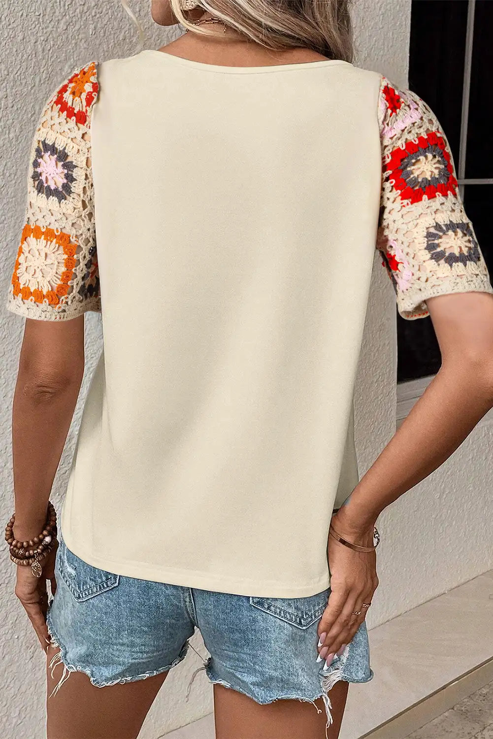 Effortlessly Elegant Top with a Timeless Design