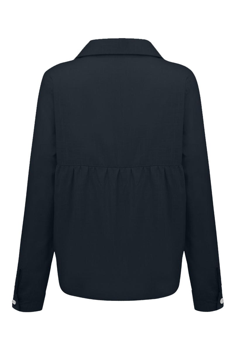 Classic Vintage Blouse with a Flattering Fit