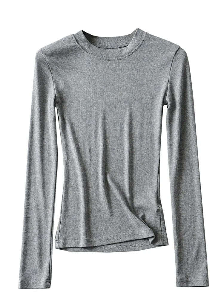 Well Tailored T-Shirt with a Graceful Silhouette