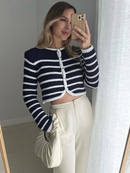Elegantly Styled Cardigan for Everyday Wear