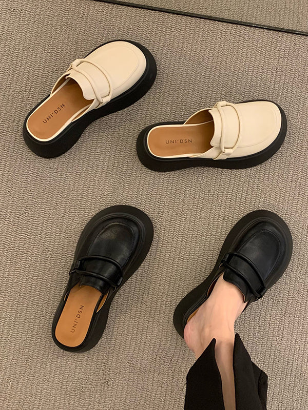 Effortlessly Elegant Shoes with a Timeless Design