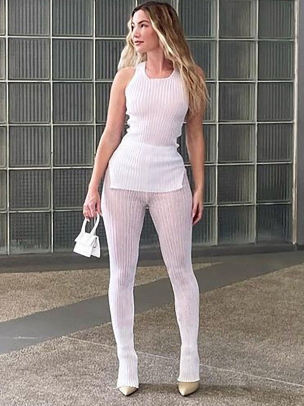 Well Tailored Pants with a Graceful Silhouette