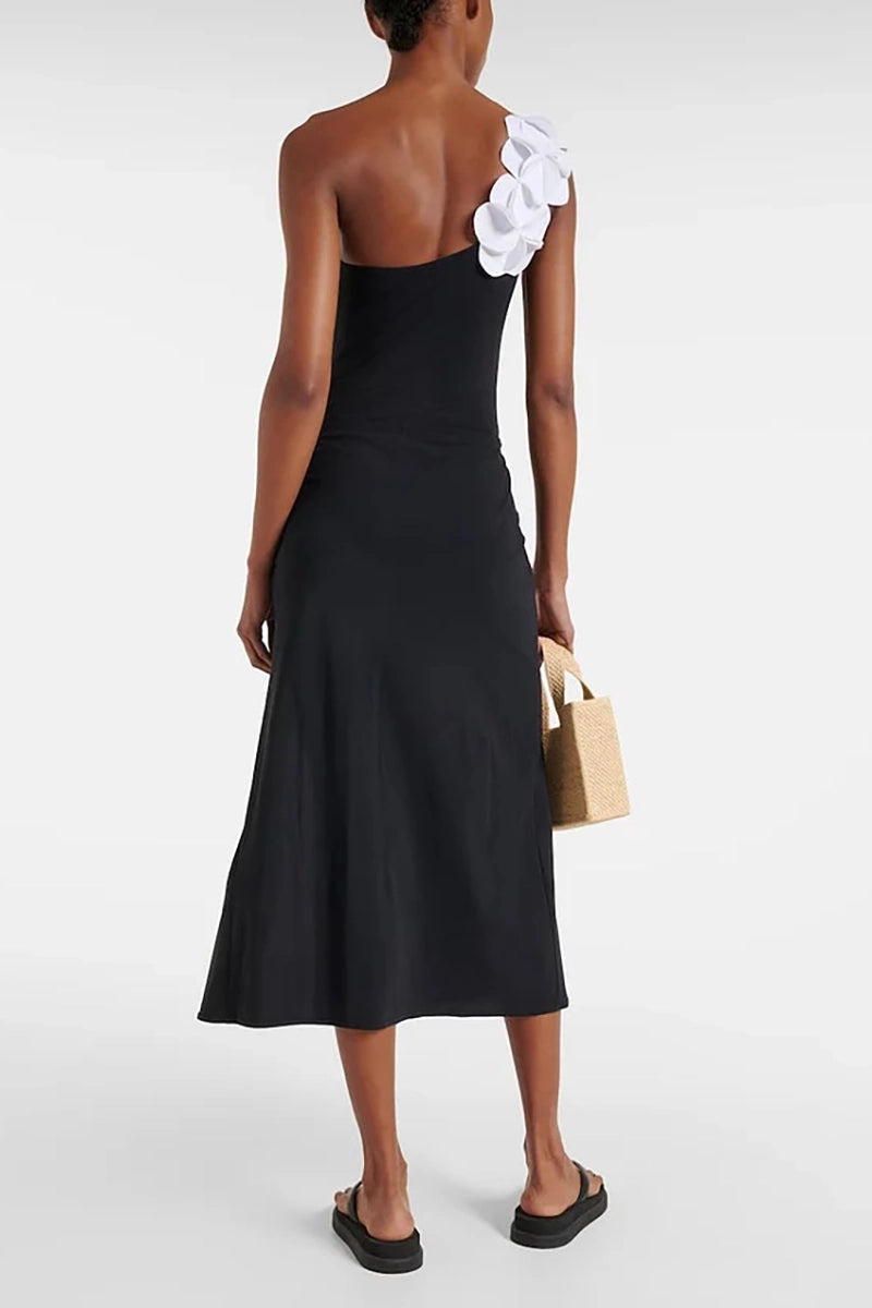Beautifully Crafted Swimsuit in a Classic Style