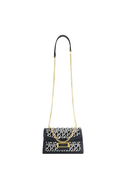 Well Tailored Bag with a Graceful Silhouette