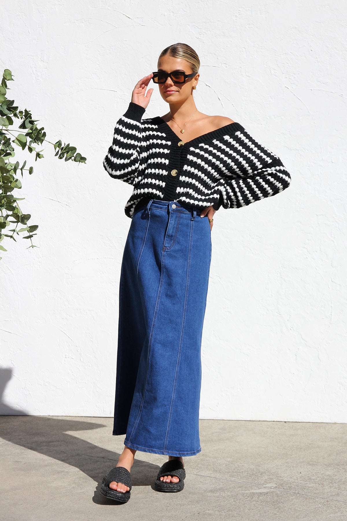 Gracefully Styled Garment for Any Occasion