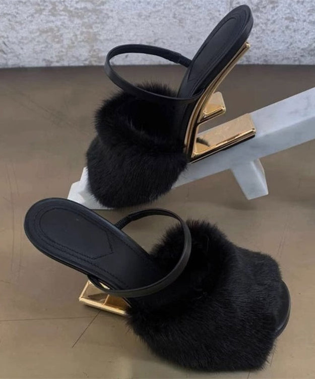 Beautifully Crafted Sandals in a Classic Style