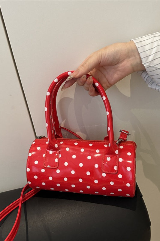 Well Tailored Bag with a Graceful Silhouette