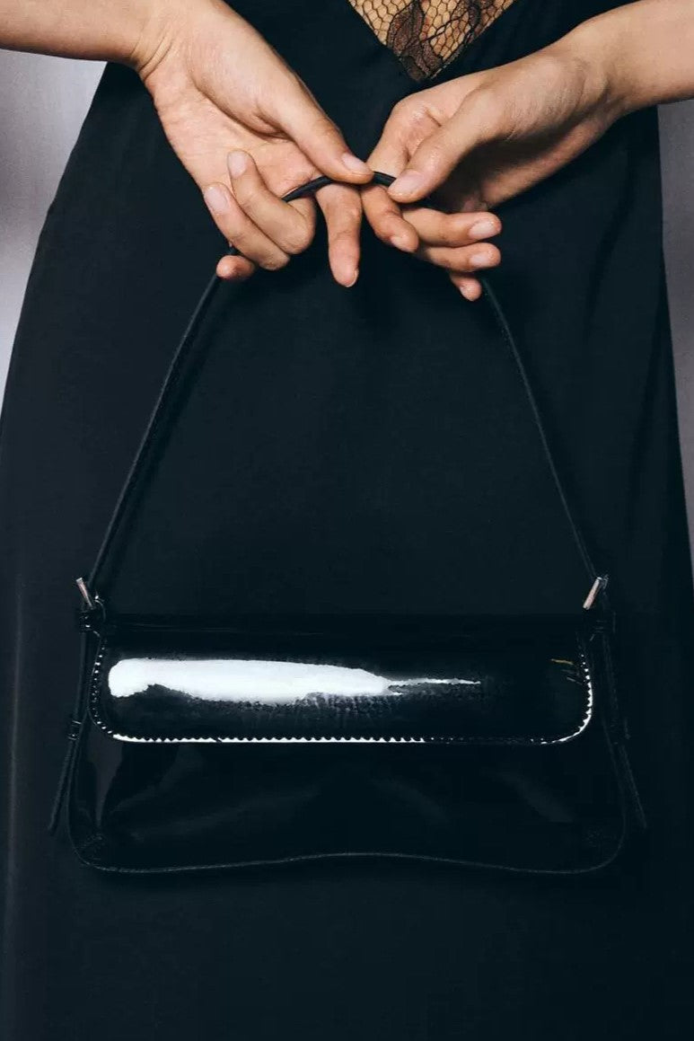 Beautifully Crafted Bag in a Classic Style