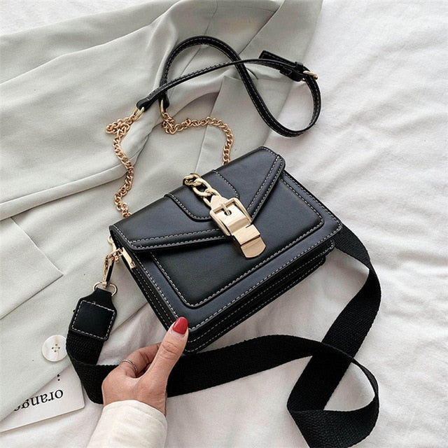 Polished Bag with an Effortless Classic Look