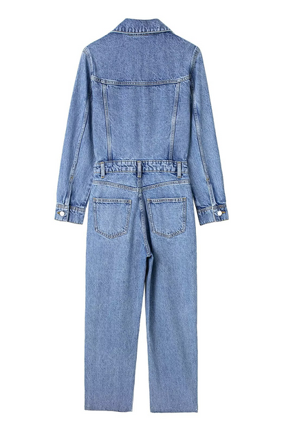 Well Tailored Garment with a Graceful Silhouette