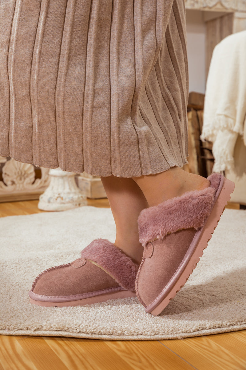 Sophisticated Garment with a Clean Classic Look