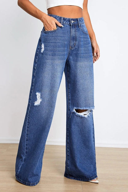 Sophisticated Garment with a Clean Classic Look