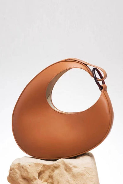 Beautifully Finished Bag in a Timeless Design