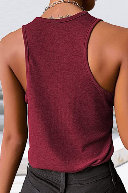 Well Tailored Top with a Graceful Silhouette