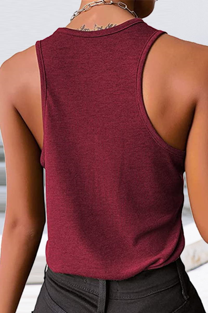 Well Tailored Top with a Graceful Silhouette