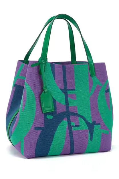Well Tailored Bag with a Graceful Silhouette