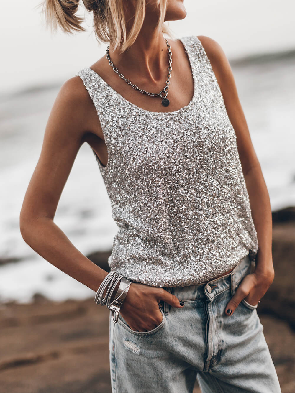 Beautifully Finished Top in a Timeless Design