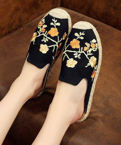 Well Tailored Shoes with a Graceful Silhouette
