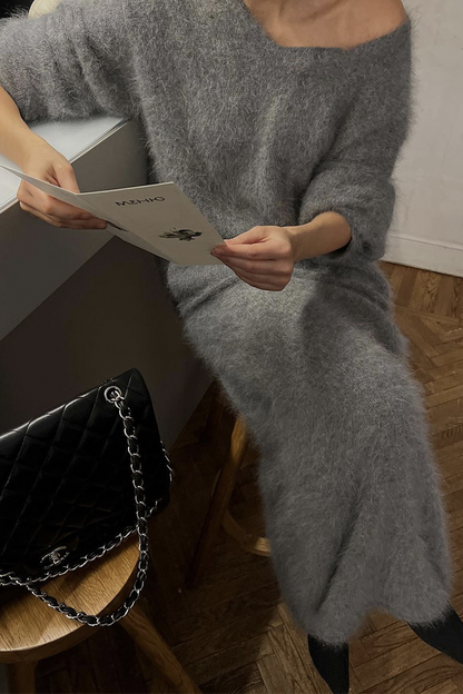 Well Tailored Garment with a Graceful Silhouette
