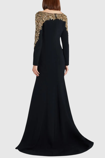 Gracefully Styled Dress for Any Occasion