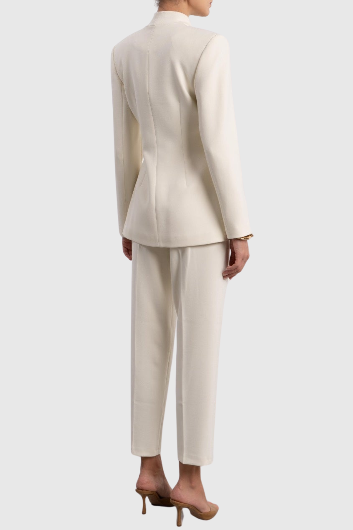 Beautifully Crafted Pants in a Classic Style