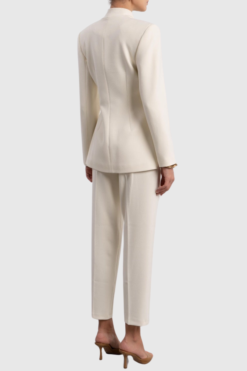 Sophisticated Pants with a Clean Classic Look