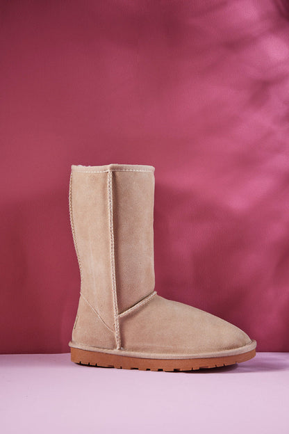 Gracefully Styled Boots for Any Occasion