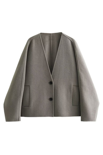 Well Tailored Cardigan with a Graceful Silhouette