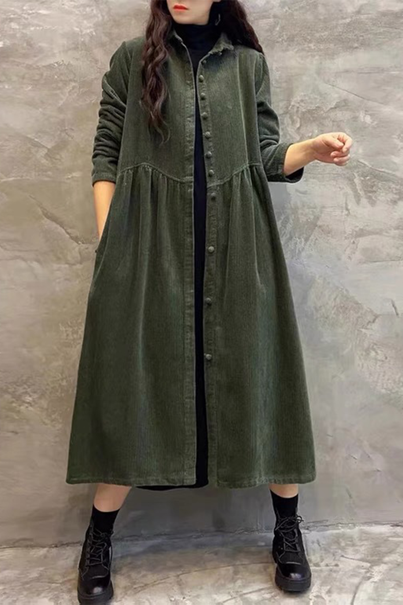 Effortlessly Elegant Garment with a Timeless Design