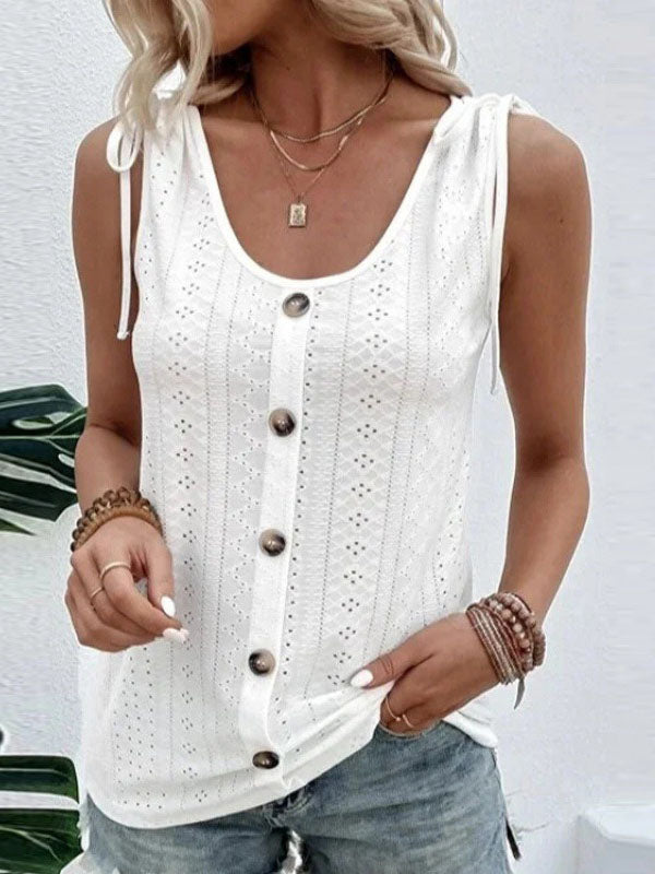 Polished Top with an Effortless Classic Look
