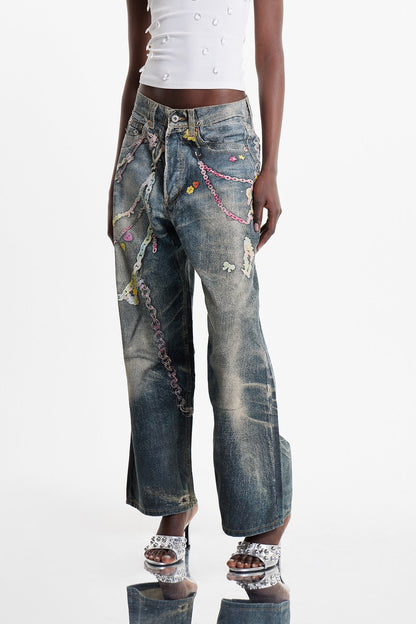 Effortlessly Elegant Garment with a Timeless Design