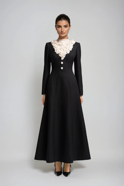 Classic Vintage Dress with a Flattering Fit