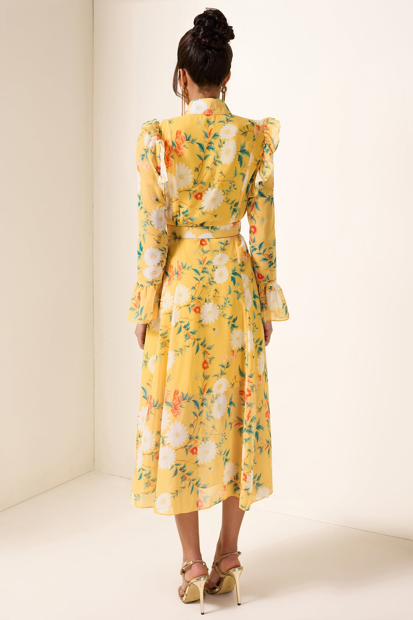 Sophisticated Dress with a Clean Classic Look