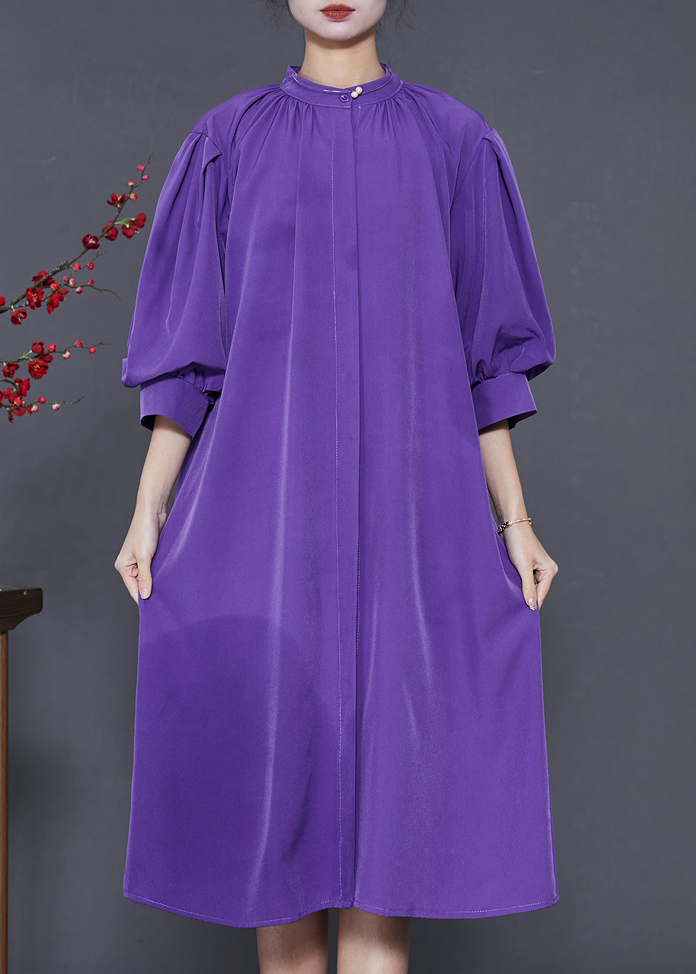 Well Tailored Dress with a Graceful Silhouette