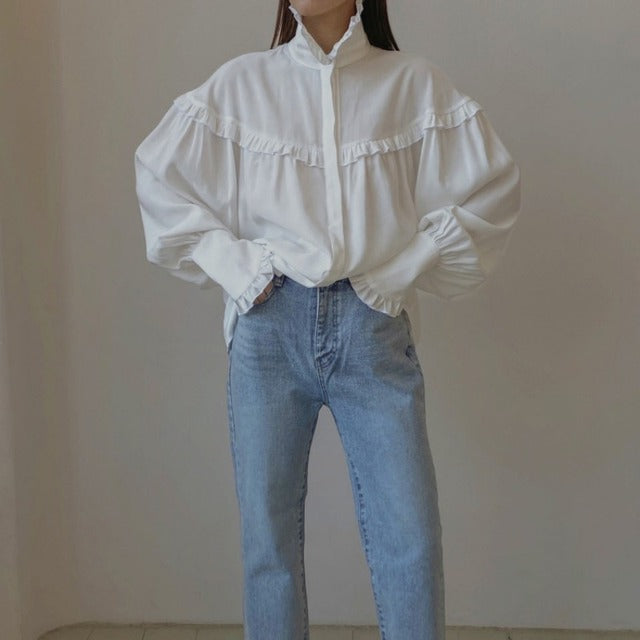 Classic Vintage Shirt with a Flattering Fit